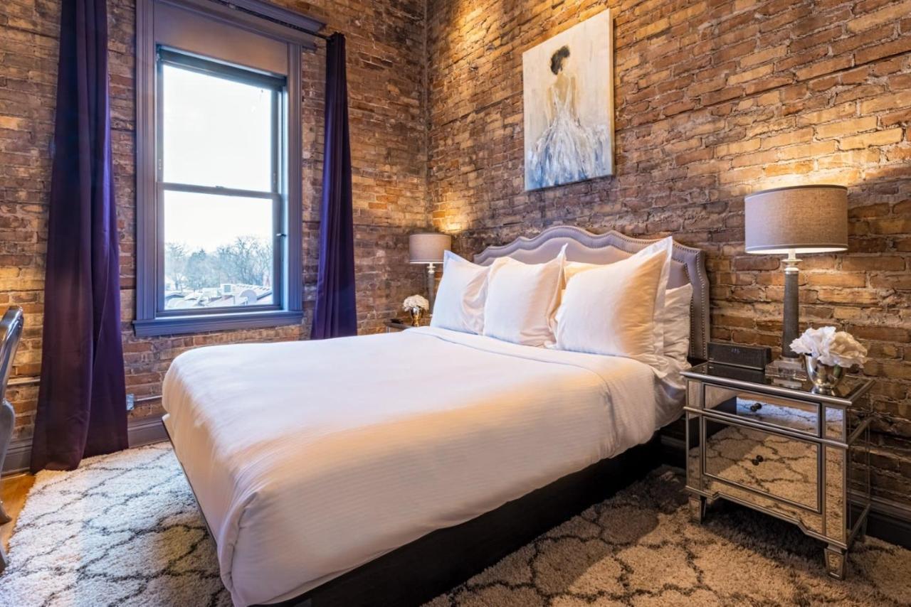 Hip Urban Loft - Small Town Charm -124 Lofts #3 West Dundee Eksteriør billede