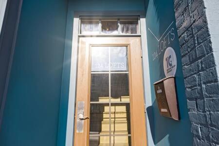 Hip Urban Loft - Small Town Charm -124 Lofts #3 West Dundee Eksteriør billede